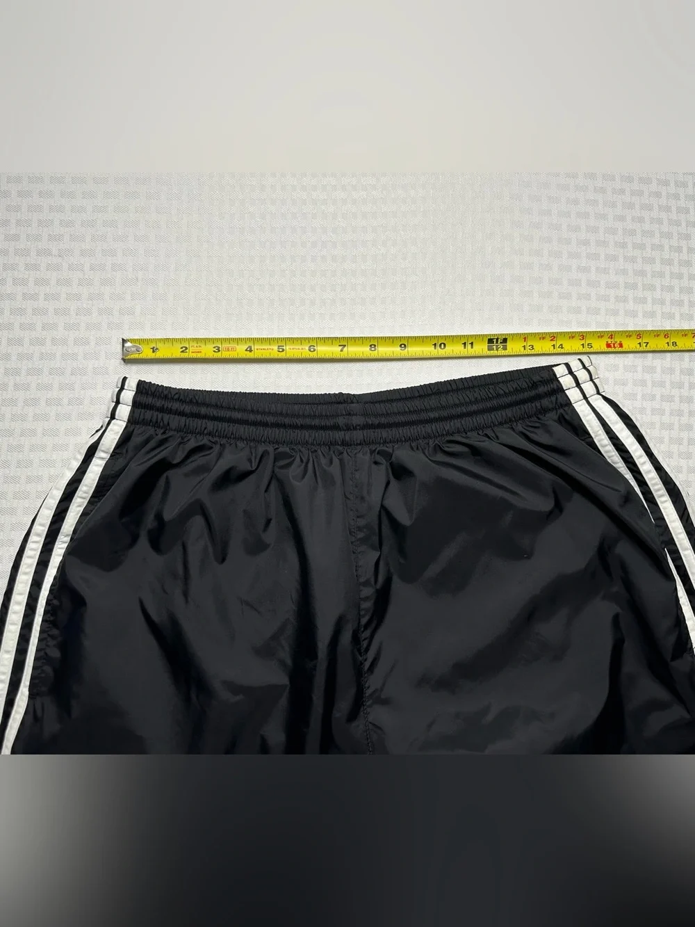 VTG 90s Adidas Black 3-Stripe Mens XL Mesh Lined 32